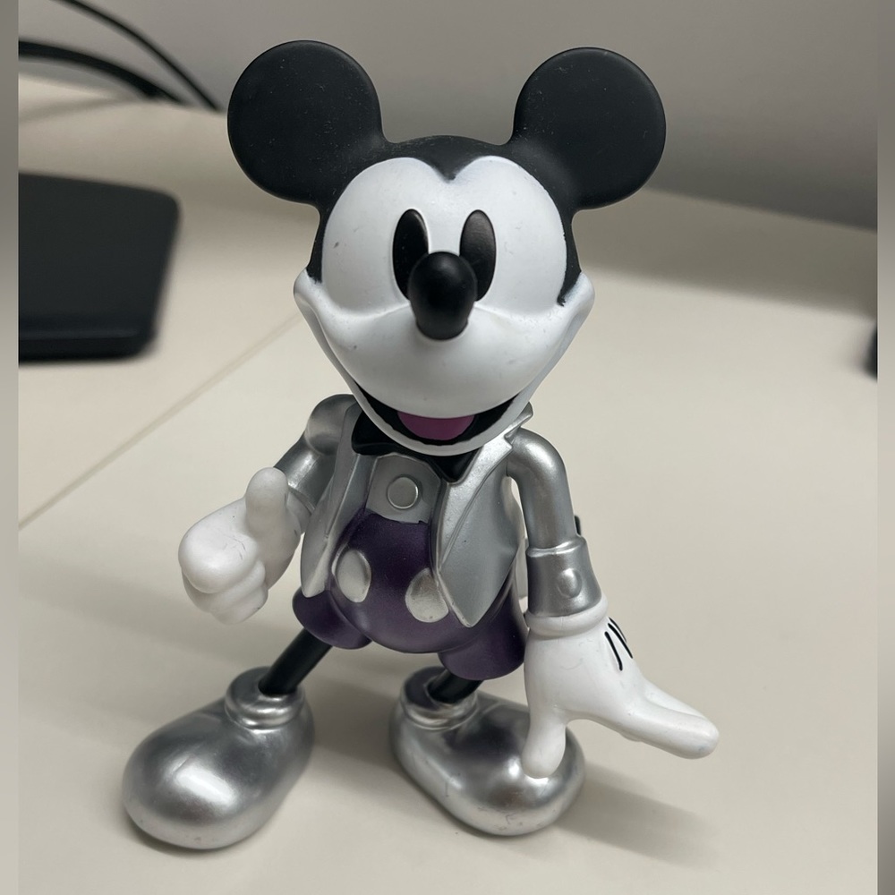 6’ Mickey Mouse